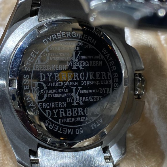 GORGEOUS MEN'S DYRBERG/KERN WATCH (EUC) - Picture 5 of 11